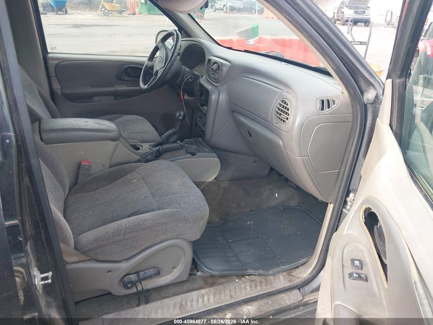 2004 CHEVROLET TRAILBLAZER — zdjęcie 5
