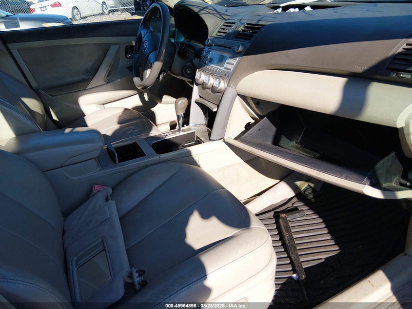 2010 TOYOTA CAMRY auction photo 5