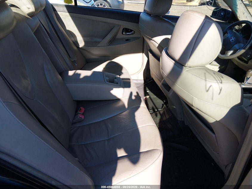 2010 TOYOTA CAMRY auction photo 8