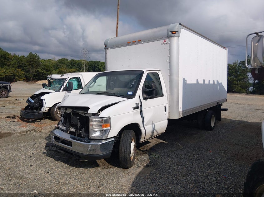 2018 Ford Econoline, Right Front, IAAI, VIN 1FDXE4FS5JDC09594 — photo 2