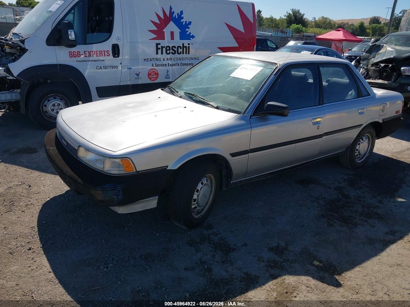 1989 Toyota Camry Dlx, Обычный износ, IAAI, VIN JT2SV21E0K3318565 — фото 2