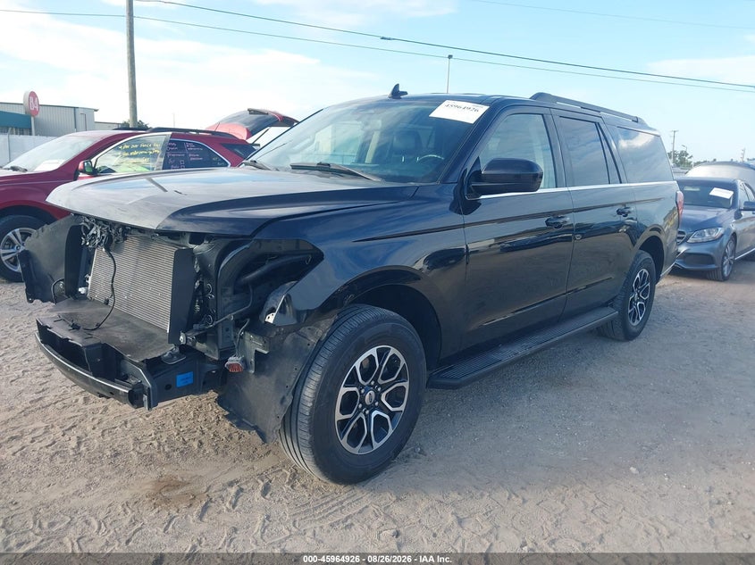 2024 Ford Expedition Xlt Max, Right Front, IAAI, VIN 1FMJK1J81REA42181 — photo 2
