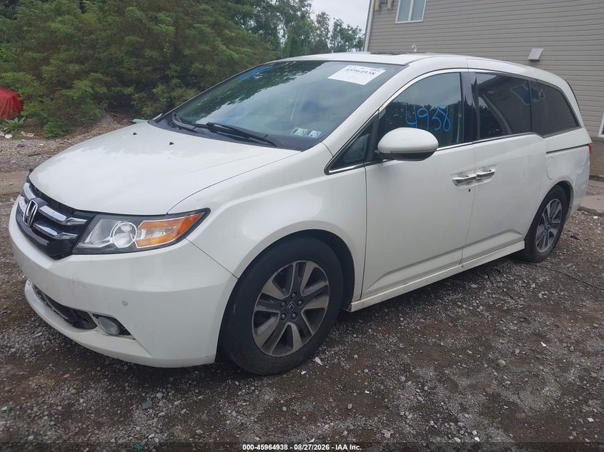 2014 Honda Odyssey, Right Front, IAAI, VIN 5FNRL5H97EB120949 — photo 2