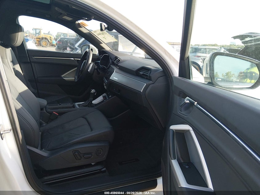 2021 AUDI Q3 auction photo 5