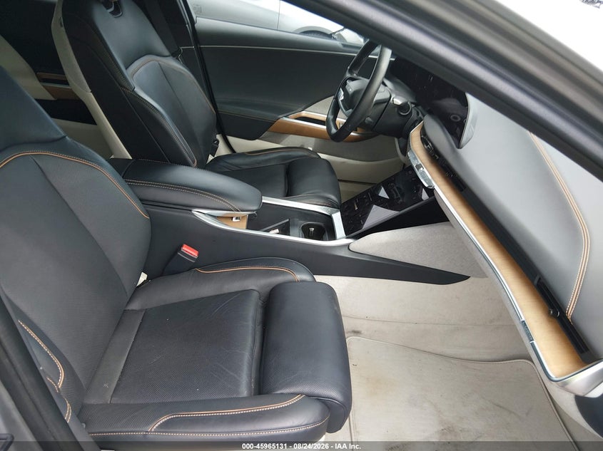 2023 LUCID AIR auction photo 5