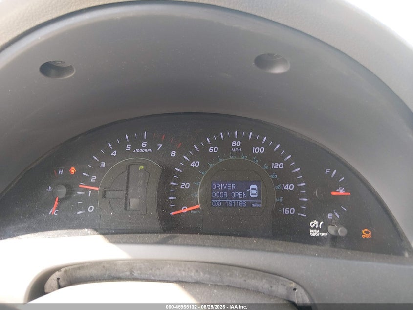 2011 TOYOTA CAMRY auction photo 7