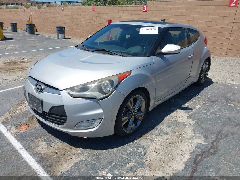 2016 HYUNDAI VELOSTER auction photo 2