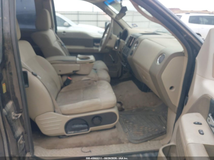 2004 FORD F-150 auction photo 5