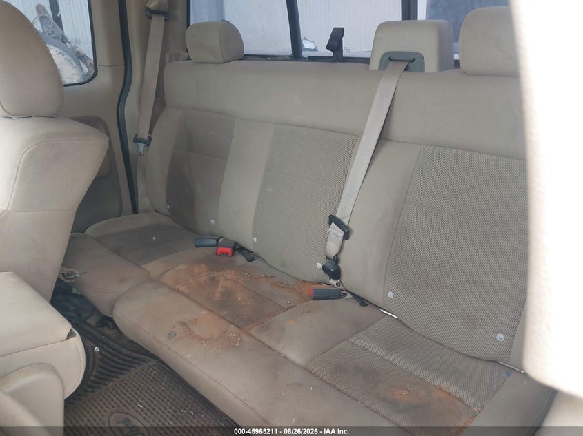 2004 FORD F-150 auction photo 8