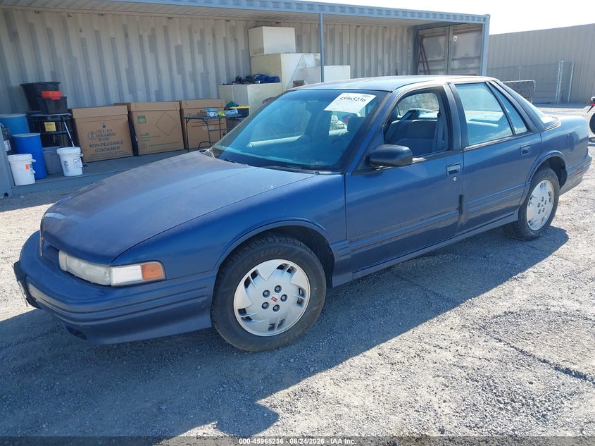 1997 OLDSMOBILE CUTLASS SUPREME auction photo 2
