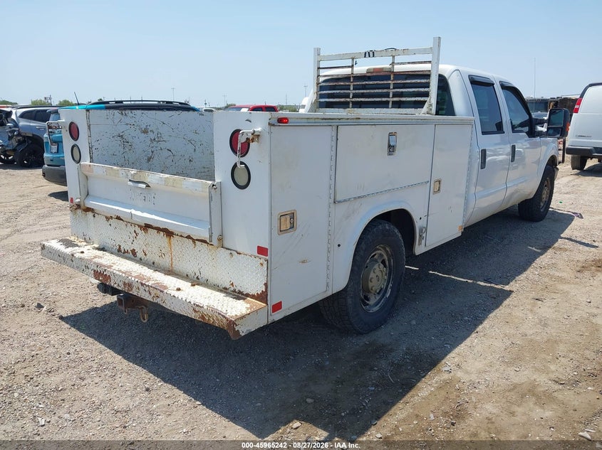 2011 FORD F-250 auction photo 4