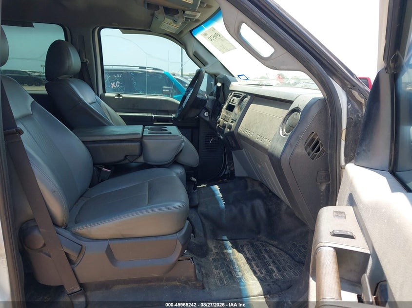 2011 FORD F-250 auction photo 5