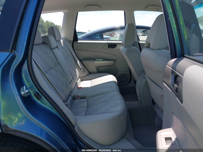 2009 SUBARU FORESTER auction photo 8