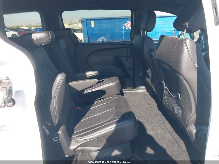 2026 CHRYSLER VOYAGER VAN 3.6L V-6 DOHC, VVT, REGULAR , 287HP