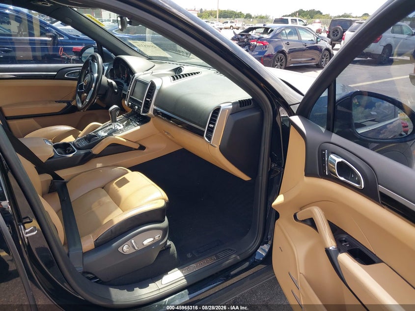 2016 PORSCHE CAYENNE auction photo 5