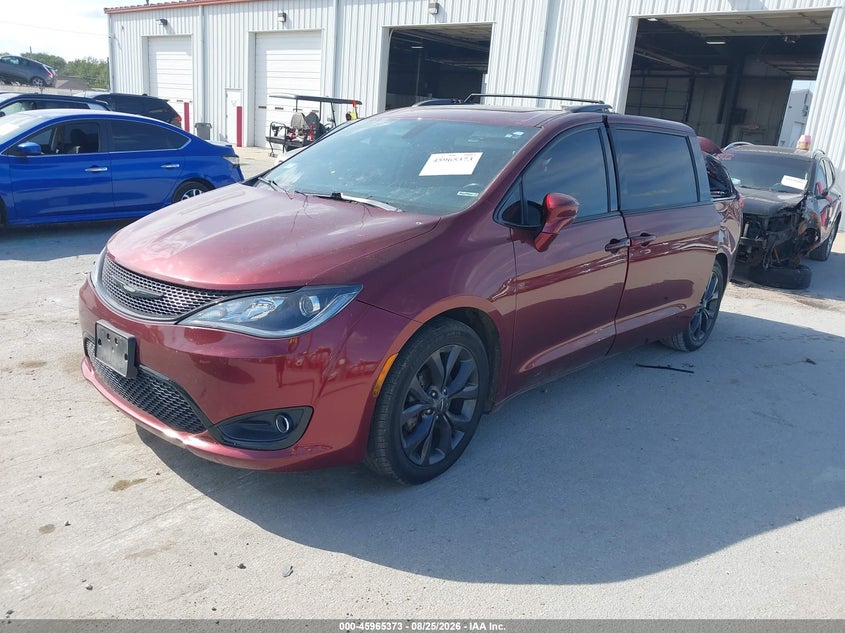 2018 Chrysler Pacifica, Storm Damage, IAAI, VIN 2C4RC1EG4JR289093 — photo 2