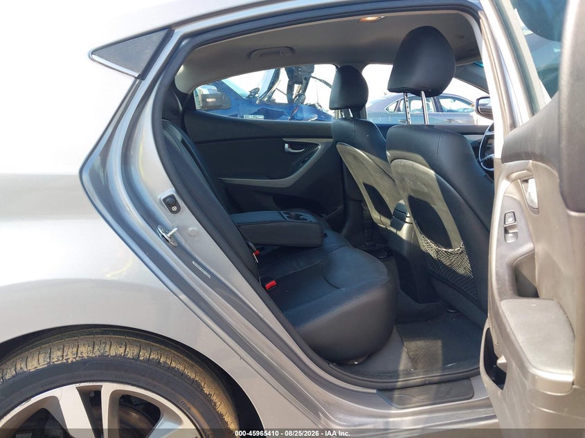 2014 HYUNDAI ELANTRA auction photo 8