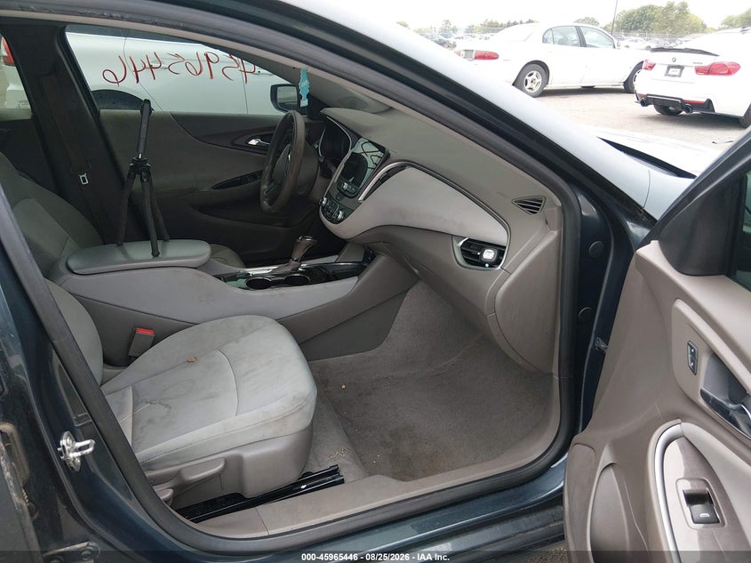 2019 CHEVROLET MALIBU auction photo 5