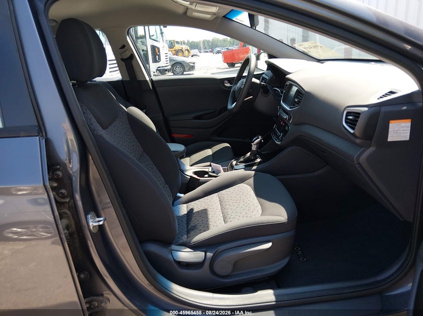 HYUNDAI IONIQ HYBRID 2018 VIN KMHC65LC4JU099653
