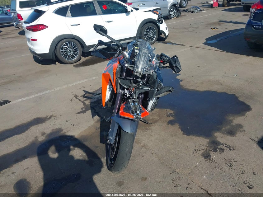 2023 KTM 1290