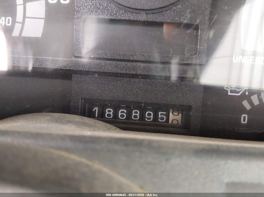 2000 CHEVROLET C-SERIES auction photo 5