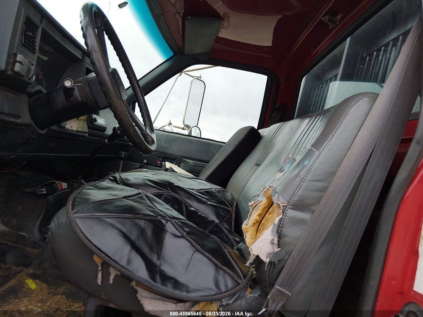 2000 CHEVROLET C-SERIES auction photo 7