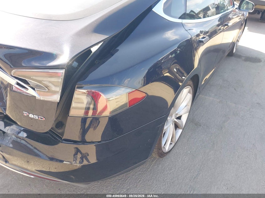 TESLA MODEL S 2015 VIN 5YJSA1H43FF084246