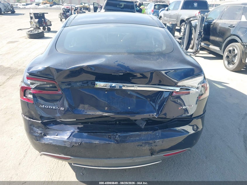 TESLA MODEL S - zdjęcie 18