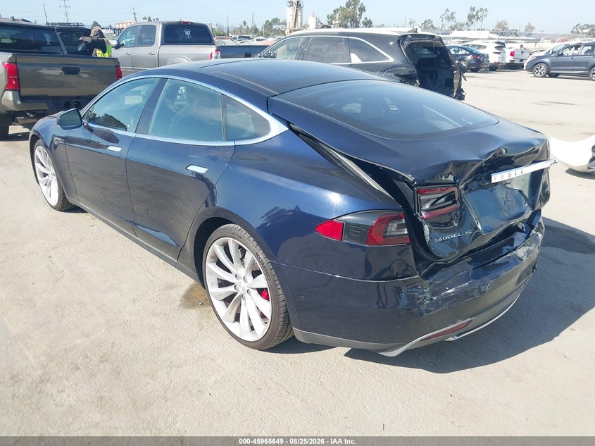 TESLA MODEL S - zdjęcie 3