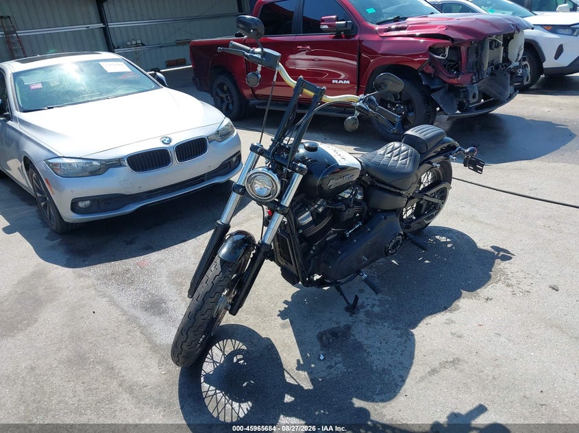 HARLEY-DAVIDSON FXBB 2019
