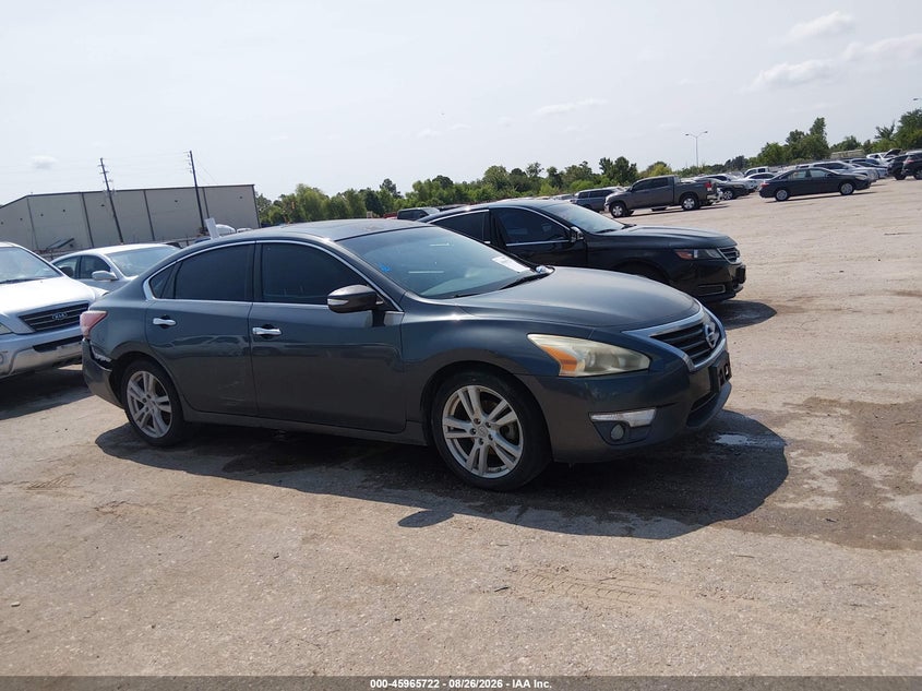 2013 NISSAN ALTIMA auction photo 1