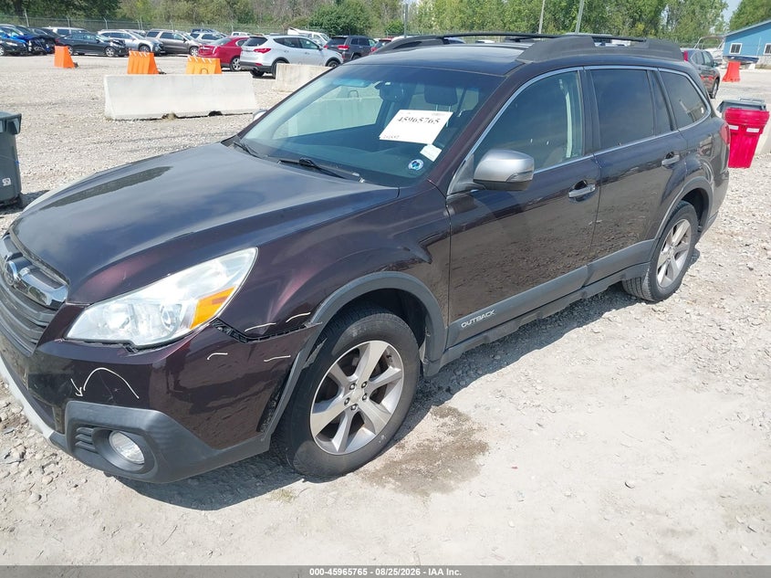 2013 SUBARU OUTBACK auction photo 2
