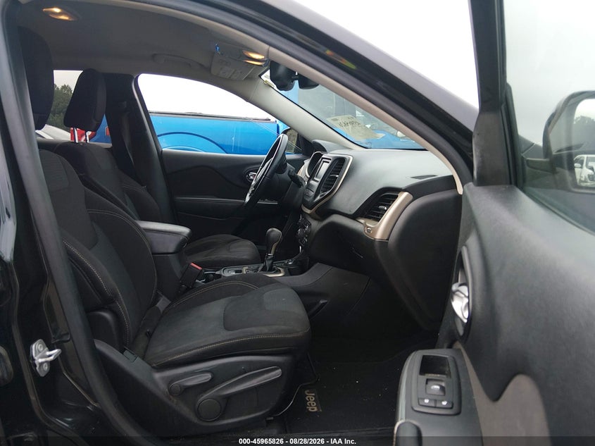 2016 JEEP CHEROKEE auction photo 5