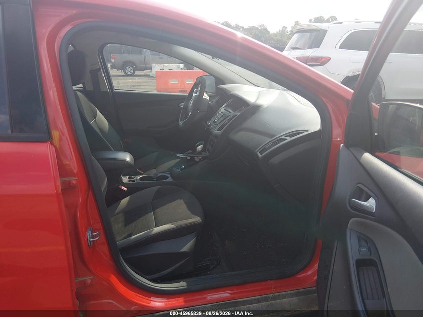 2014 FORD FOCUS auction photo 5