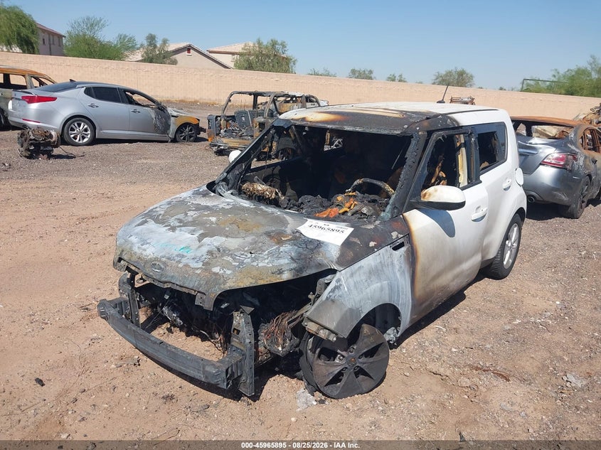 2014 KIA SOUL auction photo 6