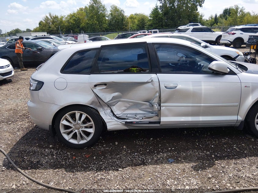 2012 AUDI A3 auction photo 6