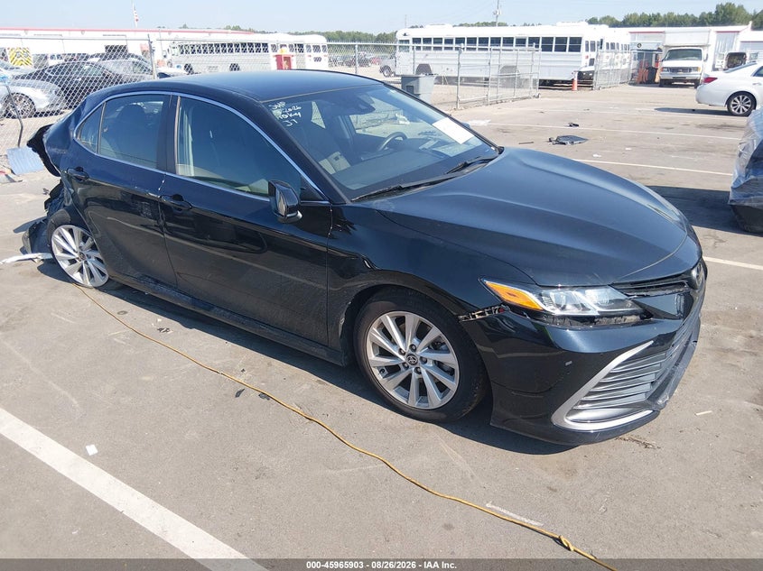 TOYOTA CAMRY - zdjęcie 1