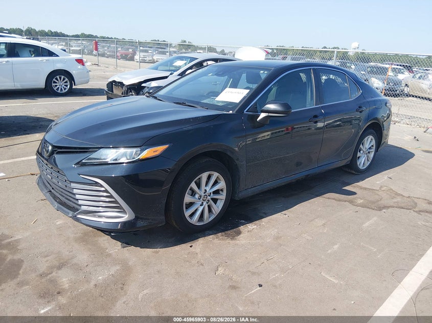 TOYOTA CAMRY - zdjęcie 2