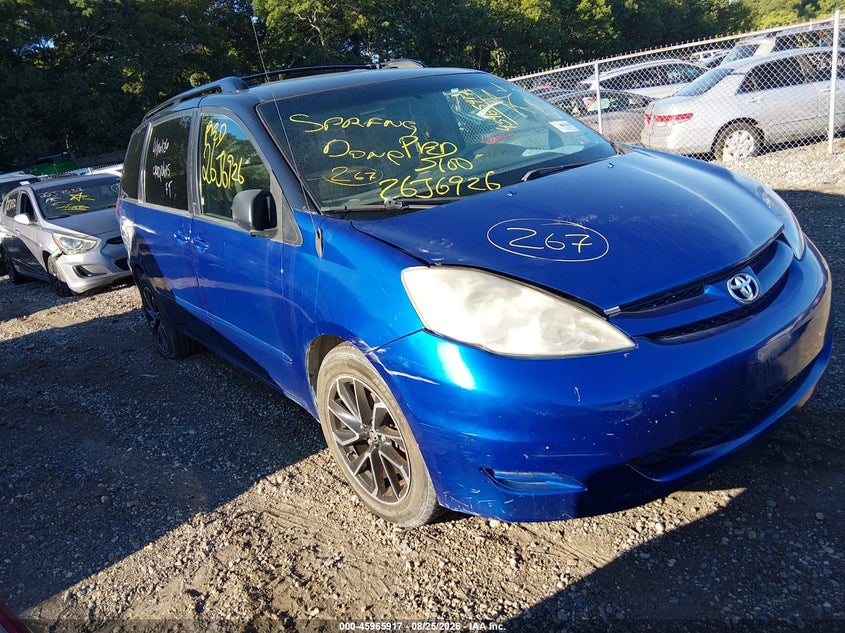 2007 TOYOTA SIENNA auction photo 1