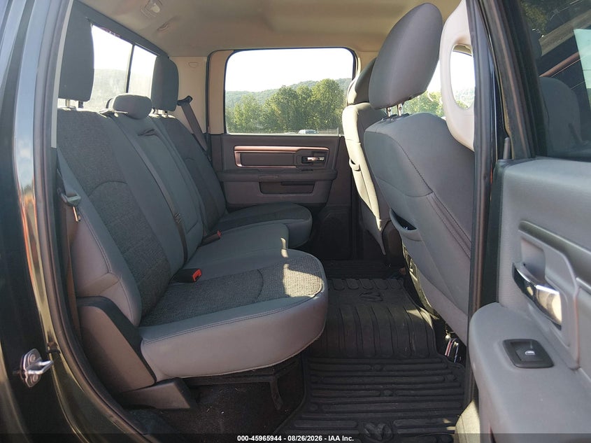 RAM 1500 2018 VIN 1C6RR7LG2JS140840