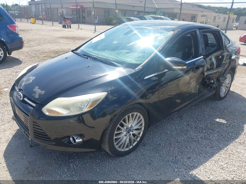 2012 Ford Focus, Left Side, IAAI, VIN 1FAHP3H22CL213868 — photo 2