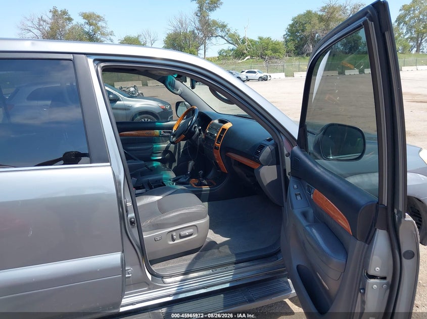 2005 LEXUS GX 470 auction photo 5
