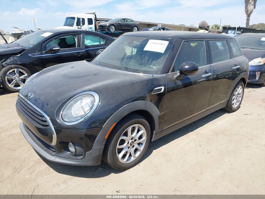 2016 MINI CLUBMAN auction photo 2
