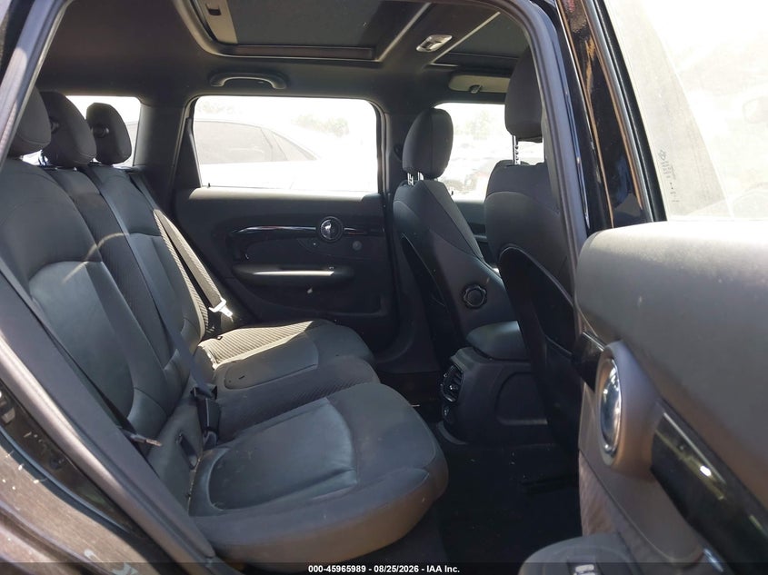 2016 MINI CLUBMAN auction photo 8