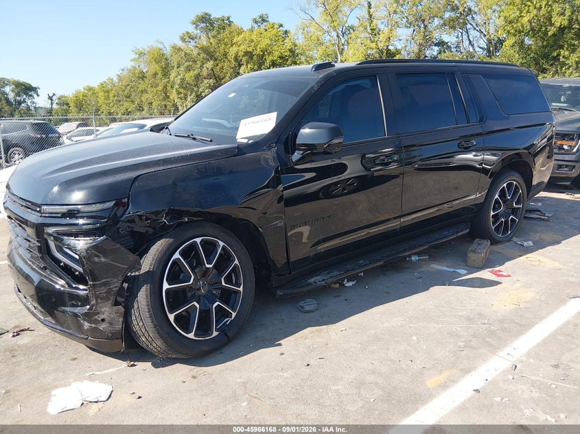 CHEVROLET SUBURBAN - zdjęcie 2