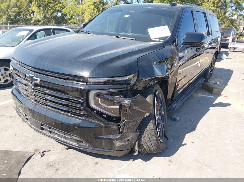 CHEVROLET SUBURBAN - zdjęcie 6