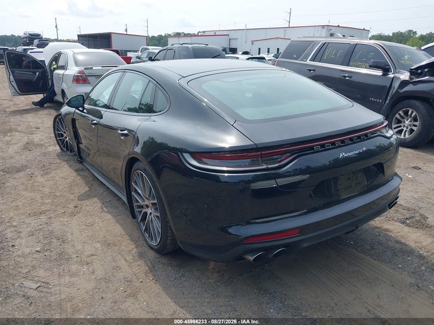 2023 PORSCHE PANAMERA auction photo 3