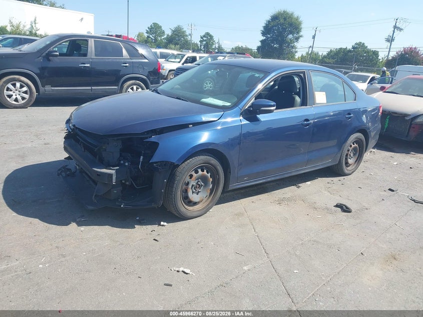 2012 VOLKSWAGEN JETTA auction photo 2