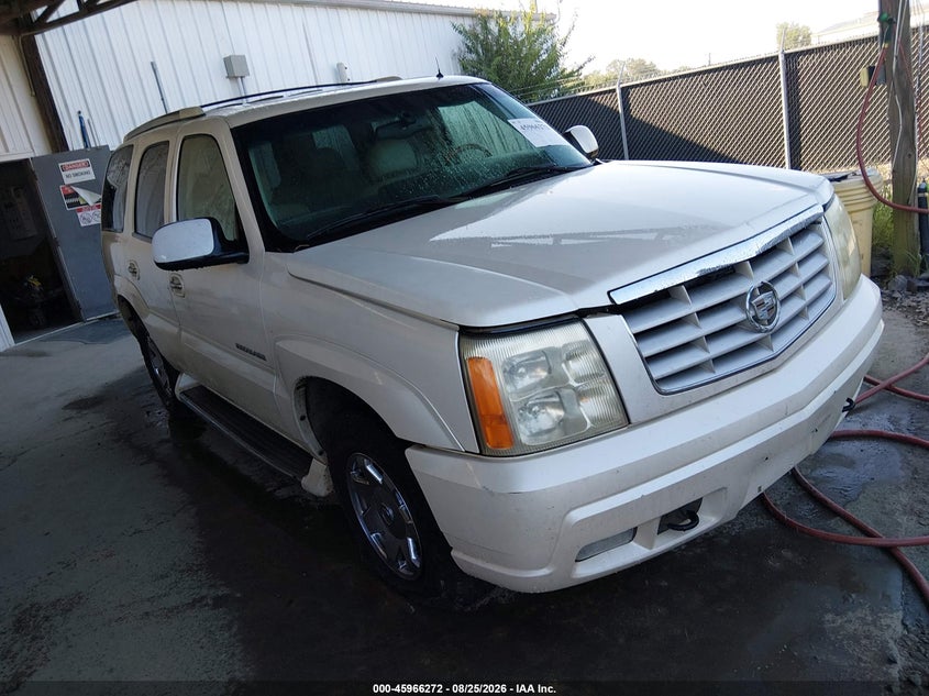 2002 CADILLAC ESCALADE auction photo 1