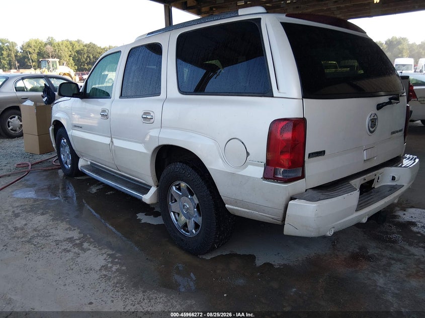 2002 CADILLAC ESCALADE auction photo 3